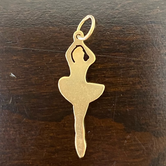 Vintage Solid 14k gold Ballet Dancer Pendant - Picture 3 of 5